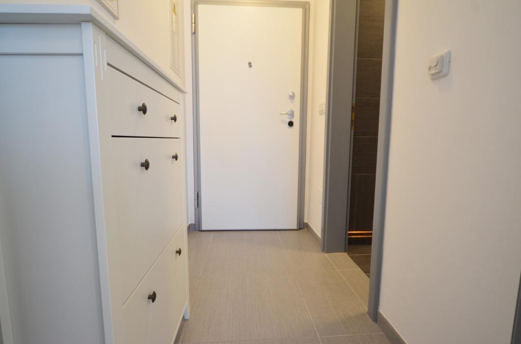 Apartment Dina 52 روفينج المظهر الخارجي الصورة