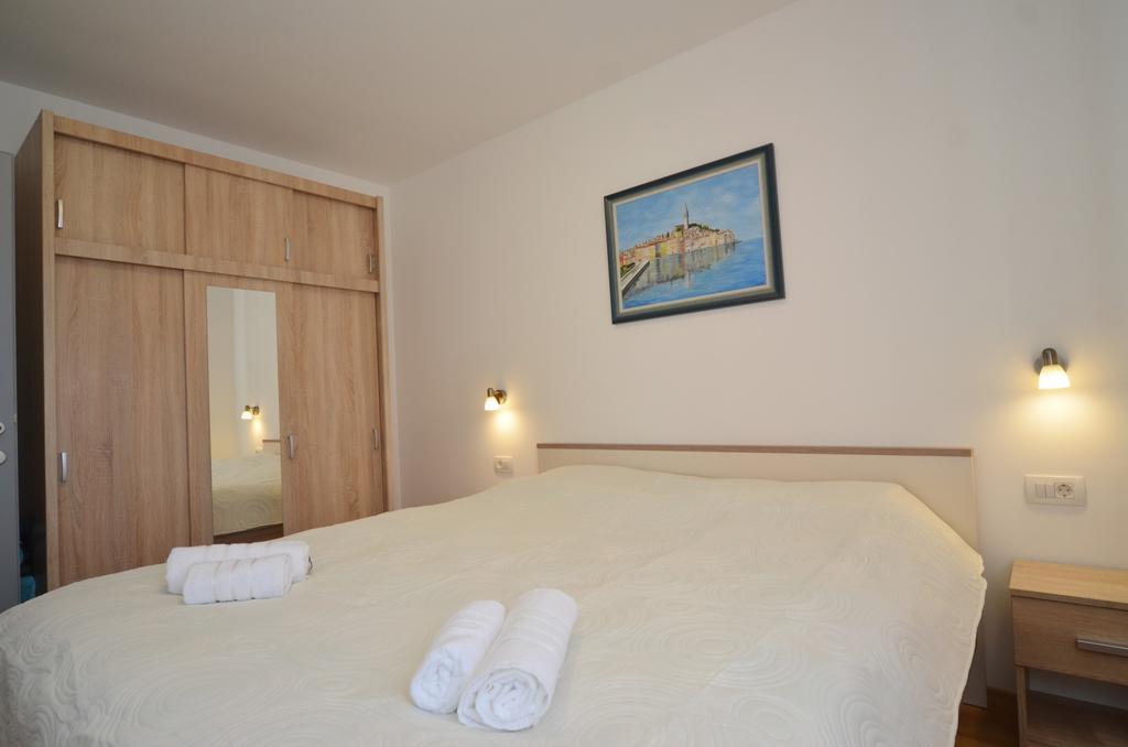 Apartment Dina 52 روفينج المظهر الخارجي الصورة