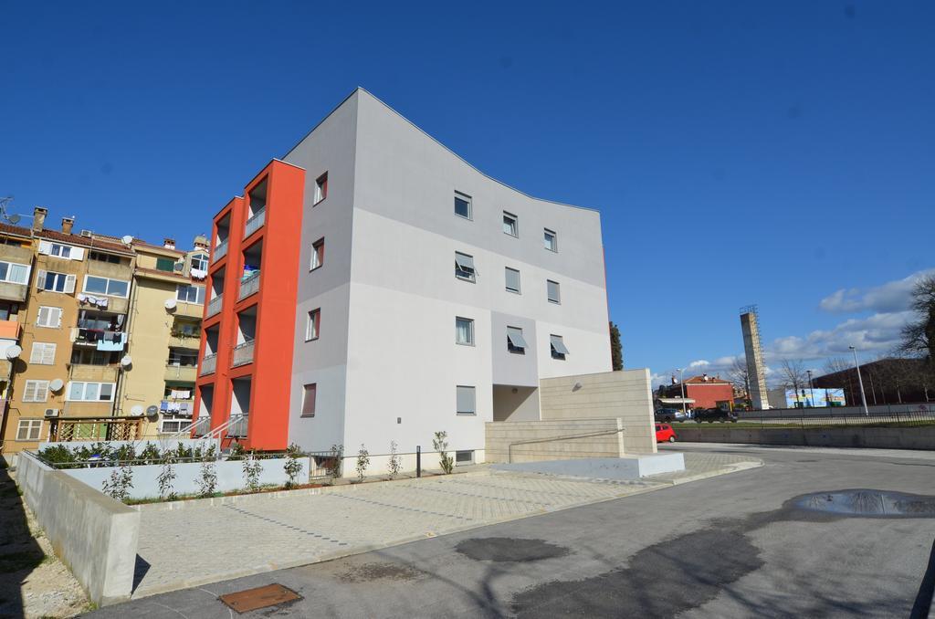 Apartment Dina 52 روفينج المظهر الخارجي الصورة
